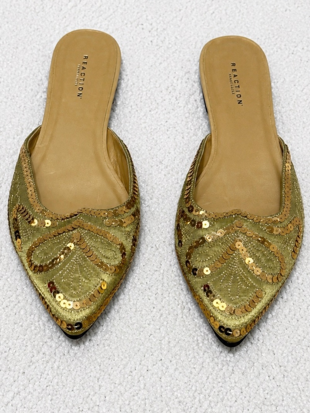 NEW Kenneth Cole Reaction Sequin Pointed Toe Mules Flats Slip-On Genie Jasmine